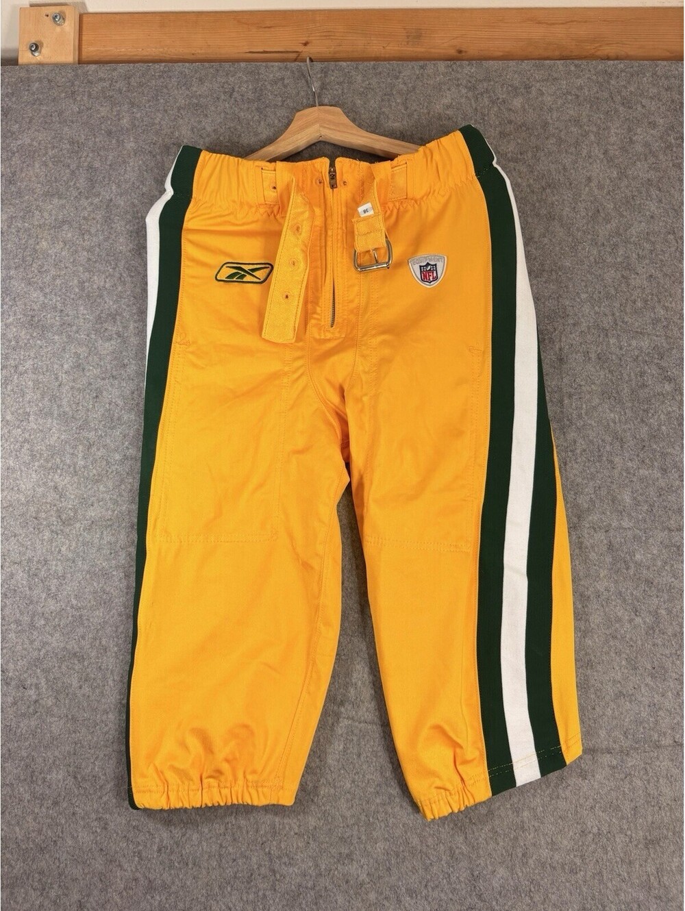 Green Bay Packers Game Used Team Issued Uniform Pants Player Worn
